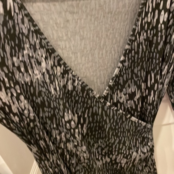 Faux wrap dress - Picture 4 of 5